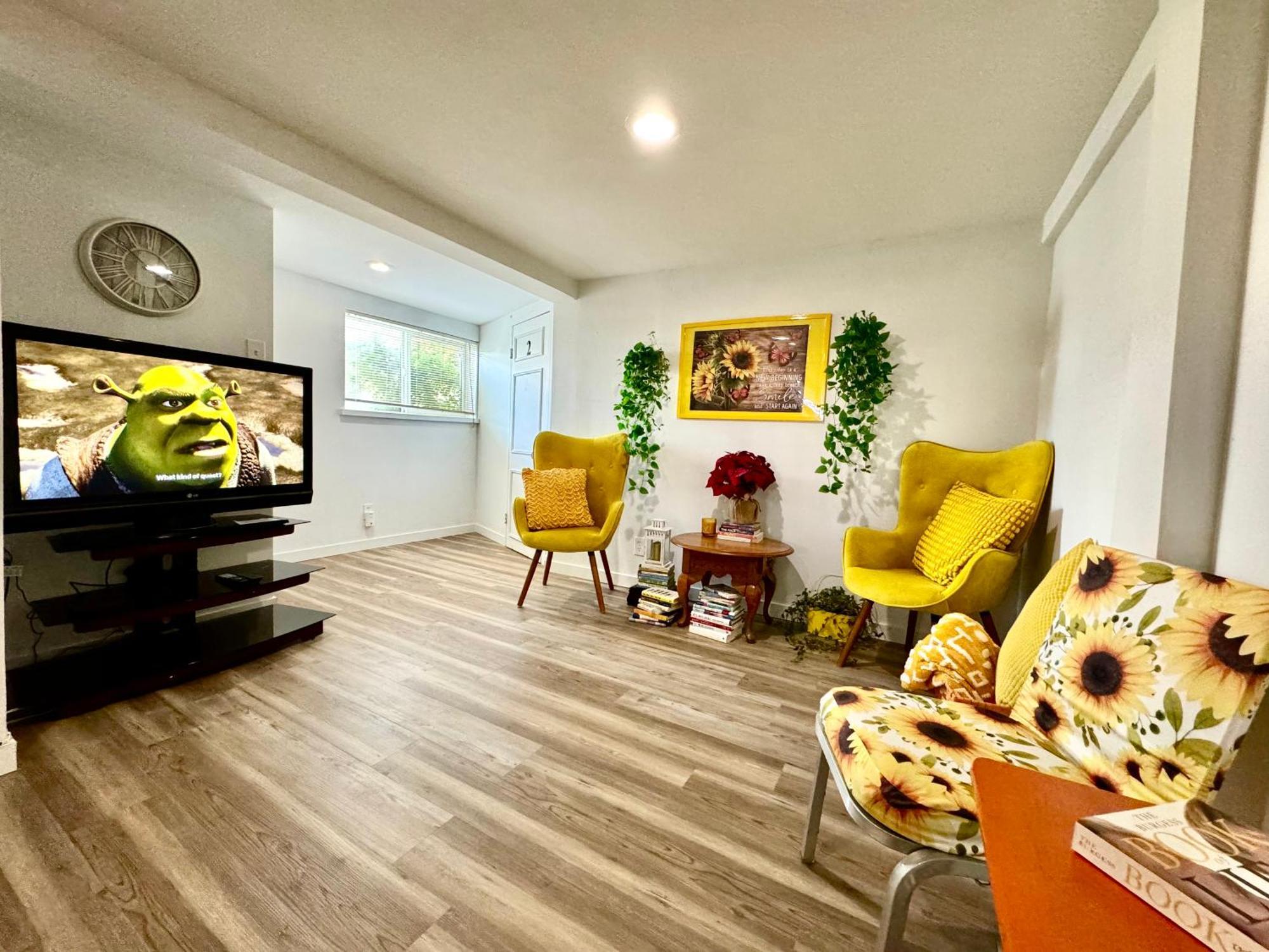 Private Room With Two Twin Beds Air Conditioning And Shared Bathrooms Located Near Seatac Airport And Downtown ซีแอตเทิล ภายนอก รูปภาพ