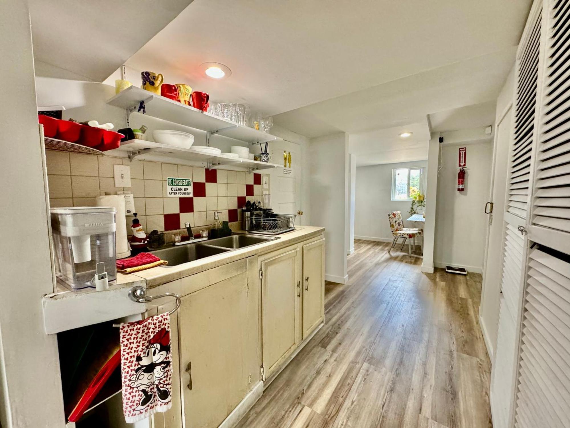 Private Room With Two Twin Beds Air Conditioning And Shared Bathrooms Located Near Seatac Airport And Downtown ซีแอตเทิล ภายนอก รูปภาพ