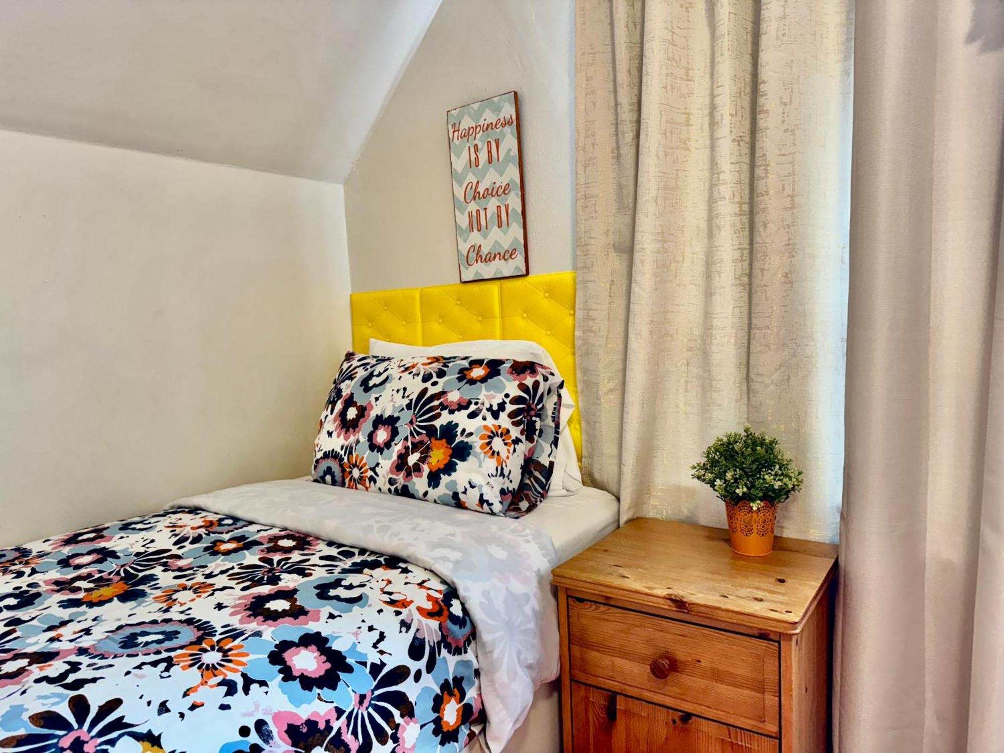 Private Room With Two Twin Beds Air Conditioning And Shared Bathrooms Located Near Seatac Airport And Downtown ซีแอตเทิล ภายนอก รูปภาพ