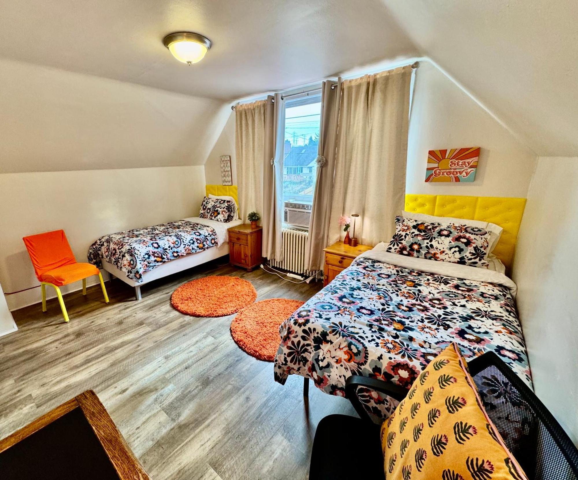 Private Room With Two Twin Beds Air Conditioning And Shared Bathrooms Located Near Seatac Airport And Downtown ซีแอตเทิล ภายนอก รูปภาพ
