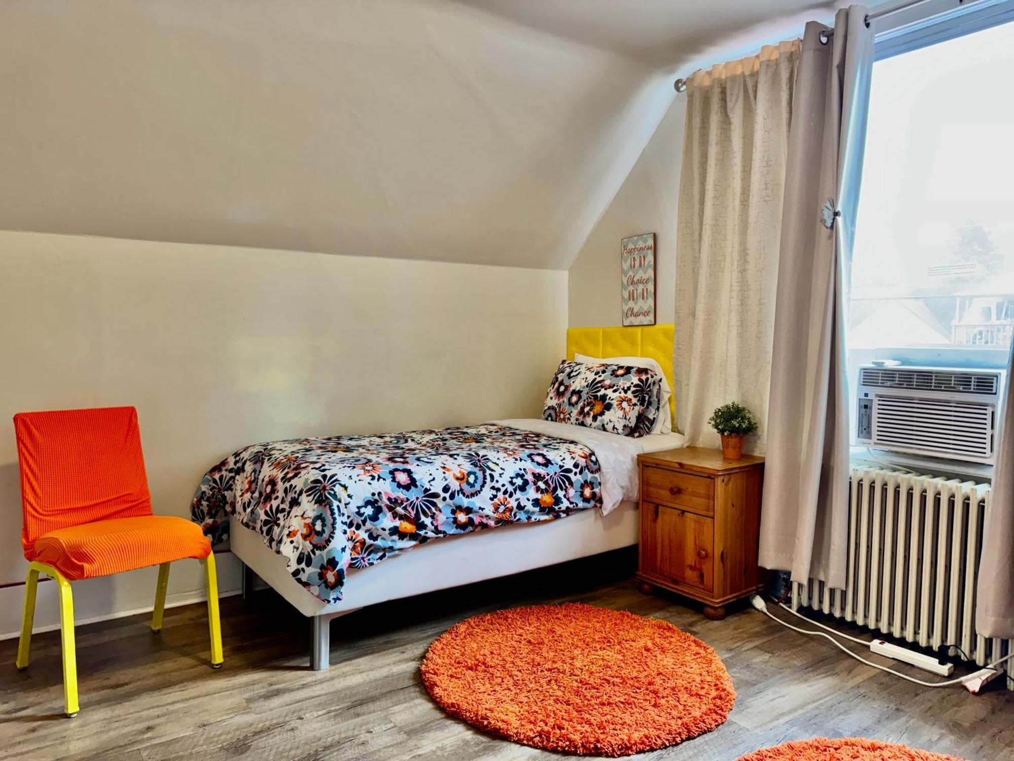 Private Room With Two Twin Beds Air Conditioning And Shared Bathrooms Located Near Seatac Airport And Downtown ซีแอตเทิล ภายนอก รูปภาพ